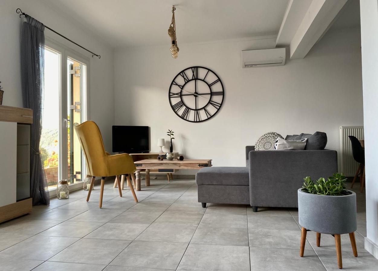 Coralli Pentati 2 "Dimitris Apartments" Luaran gambar